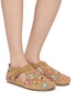 模特儿示范图 - 点击放大 - BAZISZT - Pitti Embroidered Suede Clogs