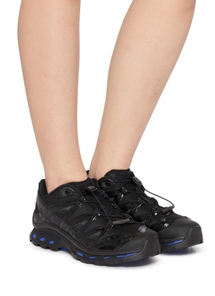 模特儿示范图 - 点击放大 - SALOMON - XT-QUEST RECON Unisex Sneakers