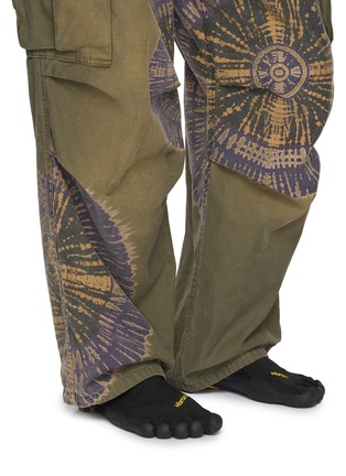 模特儿示范图 - 点击放大 - VIBRAM FIVEFINGERS - KSO Five-Finger Shoes