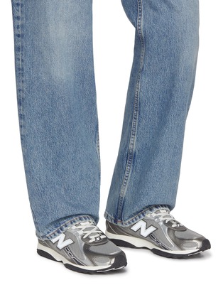 模特儿示范图 - 点击放大 - NEW BALANCE - 男款 204L 系带运动鞋