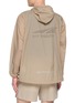 背面 - 点击放大 - AND WANDER - X Altra Ventilation Hooded Nylon Wind Jacket