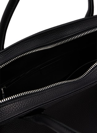 细节 - 点击放大 - THE ROW - AGNES 12 粒面皮革手提包