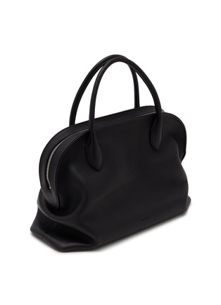 模特儿示范图 - 点击放大 - THE ROW - AGNES 12 粒面皮革手提包