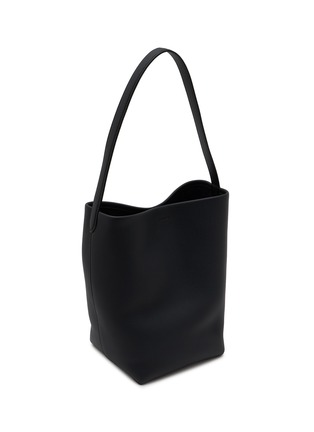 模特儿示范图 - 点击放大 - THE ROW - Medium N/S Park Grained Leather Tote Bag