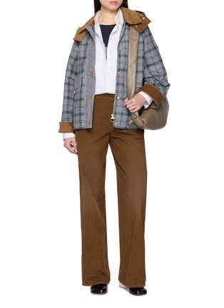 模特儿示范图 - 点击放大 - BARBOUR - Carnforth Tartan Casual Jacket
