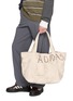 模特儿示范图 - 点击放大 - ADIDAS - X Song for the Mute 007 Tote Bag