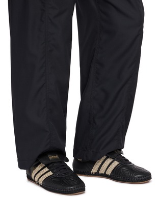 模特儿示范图 - 点击放大 - ADIDAS - x Edison Chen CLOT Mundial Men's Sneakers