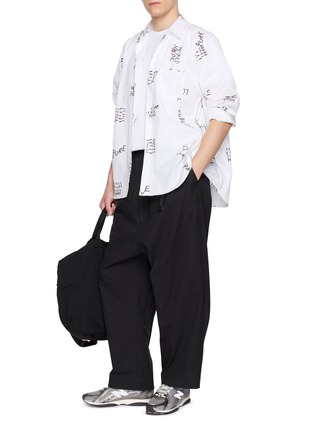 模特儿示范图 - 点击放大 - COMME DES GARÇONS SHIRT - Contrast Logo Print Cotton T-Shirt