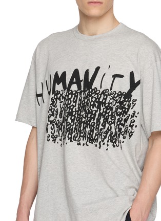  - COMME DES GARÇONS SHIRT - Oversized Humanity Graphic Cotton Jersey T-Shirt
