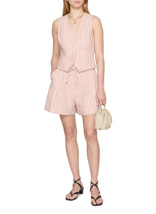 模特儿示范图 - 点击放大 - ZIMMERMANN - Alchemy V-Neck Pinstriped Linen Blend Waistcoat