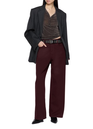 模特儿示范图 - 点击放大 - MO&CO. - Button Up Velvet Top