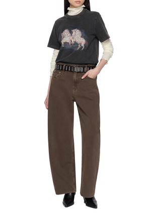 模特儿示范图 - 点击放大 - MO&CO. - Horse Printed Cotton T-Shirt