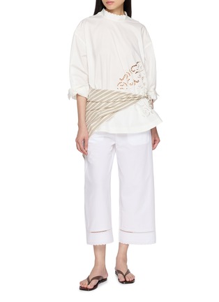 模特儿示范图 - 点击放大 - EDITION - Petal Collar Long Sleeve Top