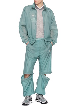 模特儿示范图 - 点击放大 - F/CE. - X Umbro Steamline Track Pants