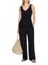 模特儿示范图 - 点击放大 - THEORY - Scoop Neck Drawstring Waist Top