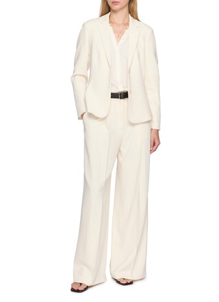 模特儿示范图 - 点击放大 - THEORY - Silk Georgette Button-Front Blouse