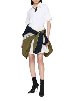 模特儿示范图 - 点击放大 - WE11DONE - Layered Turn-Up Cuff Tie Cotton Shirt Dress