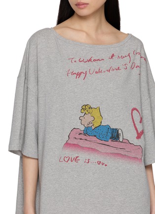 - MARGESHERWOOD - X Peanuts Single Girls Club Off-Shoulder T-Shirt