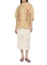 模特儿示范图 - 点击放大 - BAZISZT - Beauly Floral Appliqué Cotton Silk Shirt