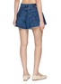 背面 - 点击放大 - MOTHER - The Flutter Short Fray Strawberry Charm Cotton Denim Shorts