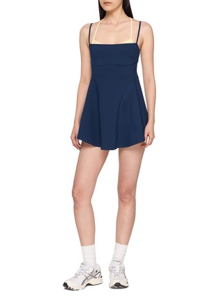 模特儿示范图 - 点击放大 - FP MOVEMENT - Baseline Contrast Strap Tennis Dress