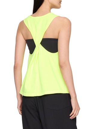 背面 - 点击放大 - FP MOVEMENT - Hot Shot Twist Back Tank Top