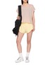 模特儿示范图 - 点击放大 - FP MOVEMENT - My Time Open Back T-Shirt