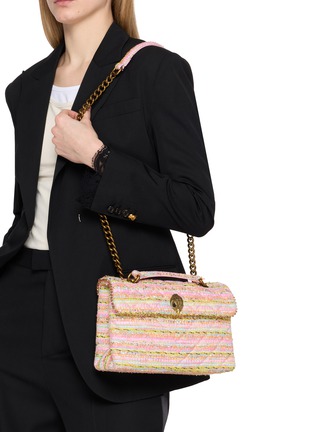 模特儿示范图 - 点击放大 - KURT GEIGER - 中号 KENSINGTON 单肩包