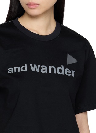  - AND WANDER - Logo Cropped T-Shirt