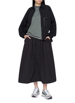 模特儿示范图 - 点击放大 - AND WANDER - Mesh Panel Chest Pocket T-Shirt