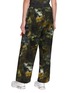 背面 - 点击放大 - AND WANDER - X ROA Camouflage Print Pants