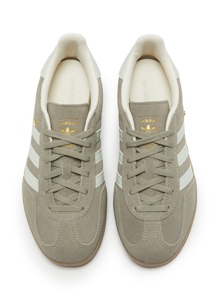 模特儿示范图 - 点击放大 - ADIDAS - 女款 GAZELLE INDOOR 系带运动鞋
