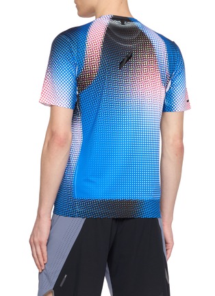 背面 - 点击放大 - SOAR RUNNING - Printed Tech T-shirt