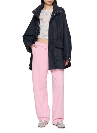 模特儿示范图 - 点击放大 - GOODBAI - X Lane Crawford Long Sleeve Printed Drawstring Top