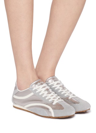 模特儿示范图 - 点击放大 - GOODBAI - X Lane Crawford Cirrus Lace Up Women's Sneakers