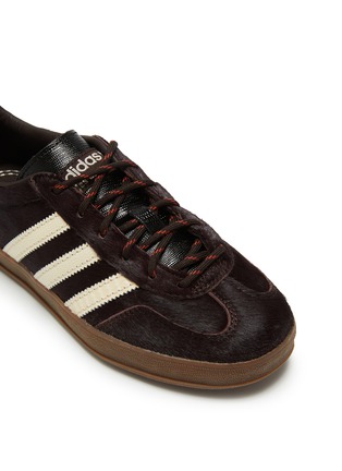 细节 - 点击放大 - ADIDAS - X WALES BONNER 中性款 GAZELLE PONY 运动鞋