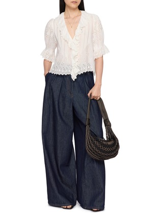 模特儿示范图 - 点击放大 - DÔEN - Henri Ruffle Cotton Top