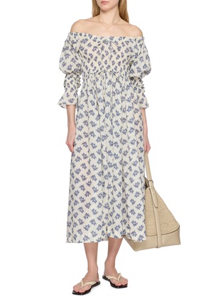 模特儿示范图 - 点击放大 - DÔEN - Kaira Floral Puff Sleeve Midi Dress