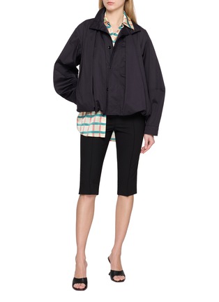 模特儿示范图 - 点击放大 - EENK - Tailored Straight Cropped Pants