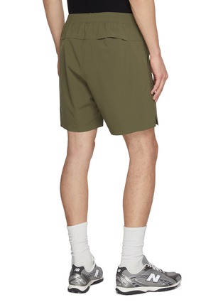 背面 - 点击放大 - ON - Focus Shorts