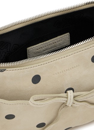 细节 - 点击放大 - MARGESHERWOOD - Ribbon Pochette Suede Handbag