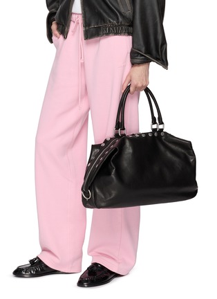 模特儿示范图 - 点击放大 - MARGESHERWOOD - Dumpling Stud Leather Handbag