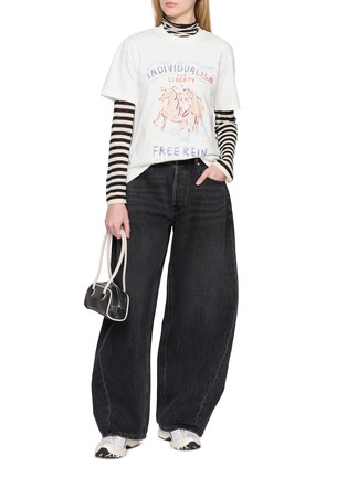 模特儿示范图 - 点击放大 - MO&CO. - 纯棉印花 T 恤