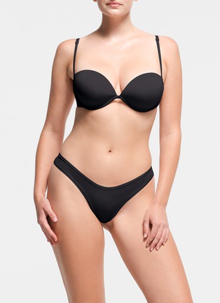 模特儿示范图 - 点击放大 - SKIMS - Multi-Way Bra