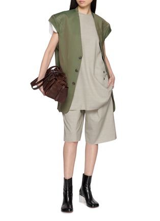 模特儿示范图 - 点击放大 - SONIA CARRASCO - Structured Raw Edge Stitch Vest Dress