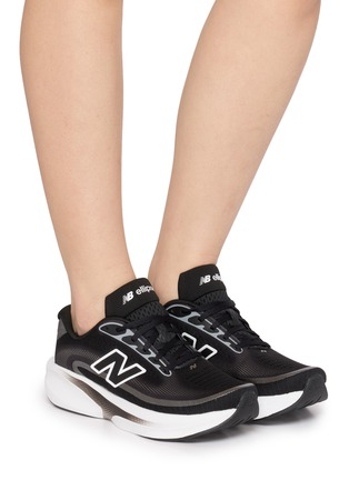 模特儿示范图 - 点击放大 - NEW BALANCE - Ellipse Women's Sneakers