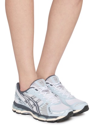模特儿示范图 - 点击放大 - ASICS - GEL-KAYANO 12.1 Unisex Sneakers