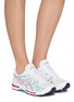 模特儿示范图 - 点击放大 - ASICS - GEL-KAYANO 20 Low Top Unisex Sneakers