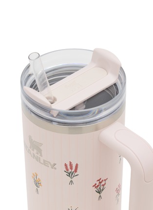 细节 –点击放大 - STANLEY - The Quencher H2.0 FlowState™ Tumbler 30oz — Rose Quartz Bouquets