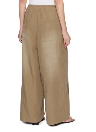 背面 - 点击放大 - LAOWLA - Embroidered Washed Faded Pants